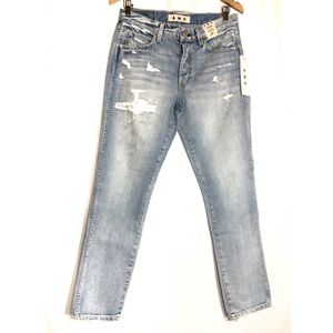 AMO Tomboy Distressed Tapered Leg Jeans Size 27